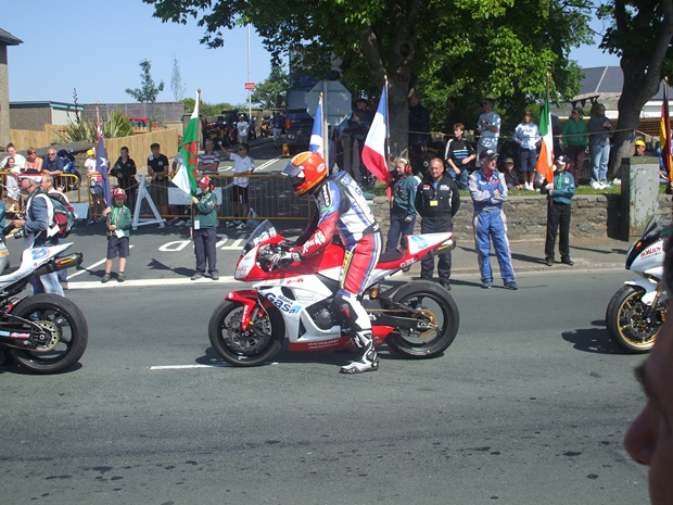 Martin Finnegan on board the Alpha Boilers Honda prepares for the PokerStars Supersport TT